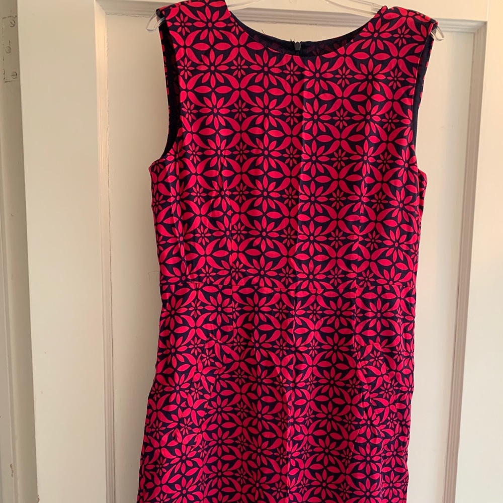 Diane von Fustenberg shift dress.